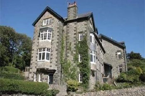 Bae Abermaw Hotel (Wales)